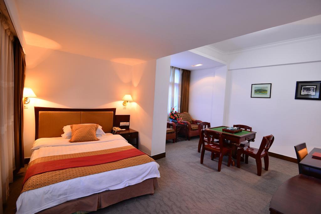 Baodao Exhibition Center Hotel Wuyishan  Bilik gambar
